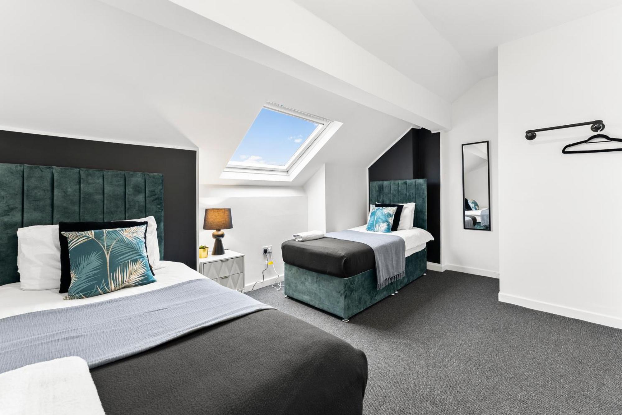 20 Percent Off! Stylish Sheffield Abode Sleeps 12 Apartment Екстериор снимка