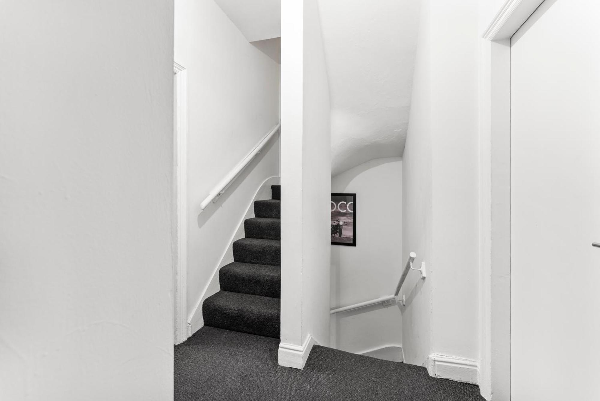 20 Percent Off! Stylish Sheffield Abode Sleeps 12 Apartment Екстериор снимка